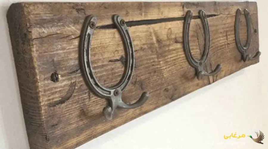 نحوه آویزان کردن نعل اسب