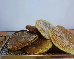 عسل خودبافت