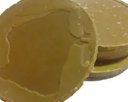 موم کلوخ 